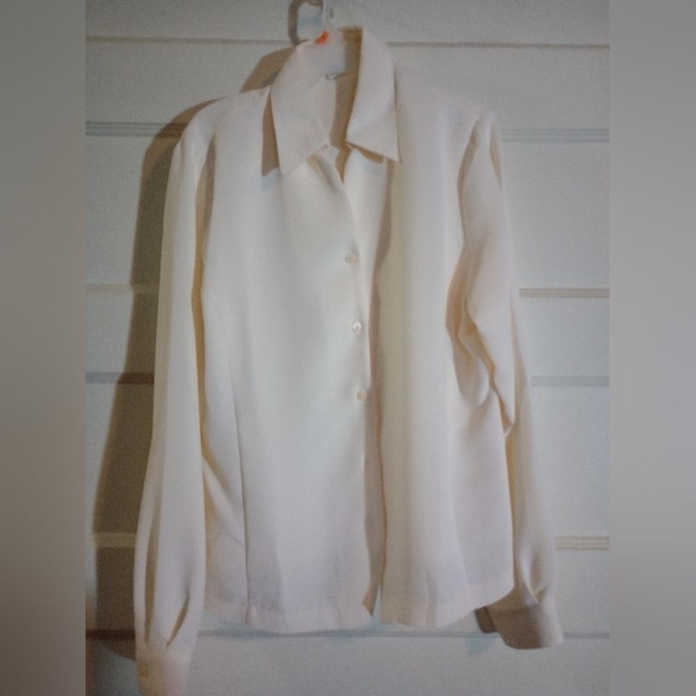 Liz Baker 16 women's dress blouse cream